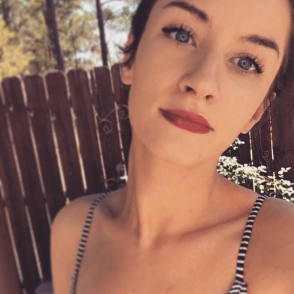 Meet your Posher, Alyssa